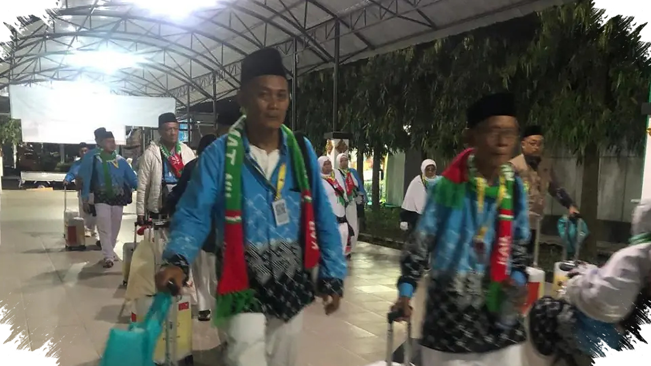 Taj Yasin Lepas Kloter Perdana Haji 2026 Dari Solo, 34.122 Jemaah Jateng Siap Berangkat