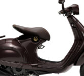Vespa 946 Horse Masuk Indonesia, Skuter Edisi Terbatas Ini Tembus Rp 288 Juta untuk Kolektor Vespa 946 Horse Masuk Indonesia, Skuter Edisi Terbatas Ini Tembus Rp 288 Juta untuk Kolektor
