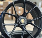 Porsche Rp 31 Juta Ini Punya Roda Kustom Dan Bag Tag, Simbol Paling Konyol Buat Memiliki Brand