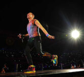 Coldplay Tampil di Half Time Final Piala Dunia, Tradisi Baru Yang Mengubah Panggung Utama Coldplay Tampil di Half Time Final Piala Dunia, Tradisi Baru Yang Mengubah Panggung Utama