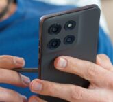 Moto G Stylus 2026 Menantang Galaxy S26 Ultra, Stylus Aktif Sama Kuat tapi Jurangnya Tetap Terasa Moto G Stylus 2026 Menantang Galaxy S26 Ultra, Stylus Aktif Sama Kuat tapi Jurangnya Tetap Terasa