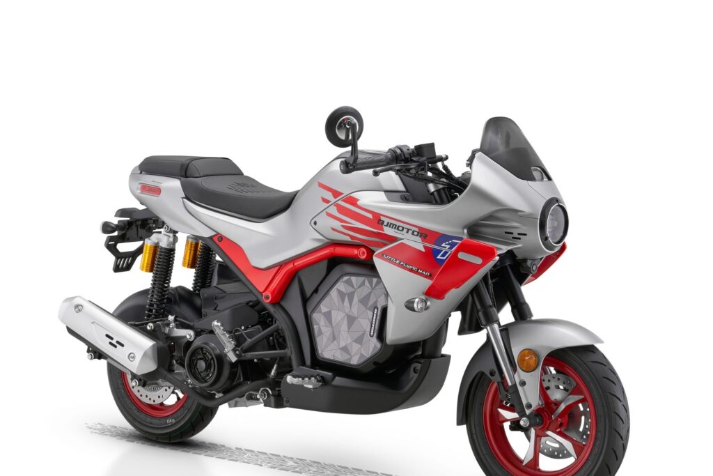 QJMotor SRK 150 Cito Mungil Bak Moge, Sekilas Motor Listrik Ternyata Matic ABS Cuma Rp31,7 Juta