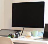 Perusahaan Ganti Inventaris PC Kantor Ke All In One, Efisiensi Ruang Dan Performa Naik