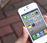 Apple Siapkan Kacamata AI 4 Gaya, Tanda Mereka Tak Mau Kalah dari Ray-Ban Meta Apple Siapkan Kacamata AI 4 Gaya, Tanda Mereka Tak Mau Kalah dari Ray-Ban Meta