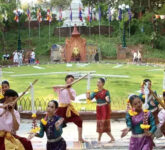 Makna Sakral Choul Chnam Thmey, Rangkaian Tradisi Keramat di Phnom Penh Makna Sakral Choul Chnam Thmey, Rangkaian Tradisi Keramat di Phnom Penh