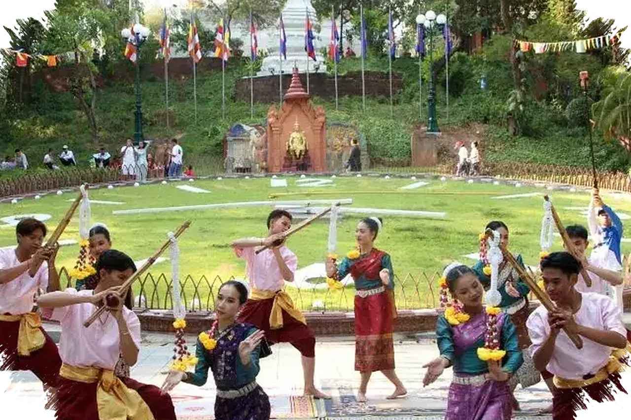 Makna Sakral Choul Chnam Thmey, Rangkaian Tradisi Keramat di Phnom Penh