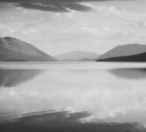 6 Prompt Gemini AI Bikin Foto Refleksi Estetik, Hasil Realistis Tanpa Kaku