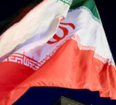 Iran Tantang AS Invasi Darat, Selat Hormuz Jadi Titik Paling Berbahaya