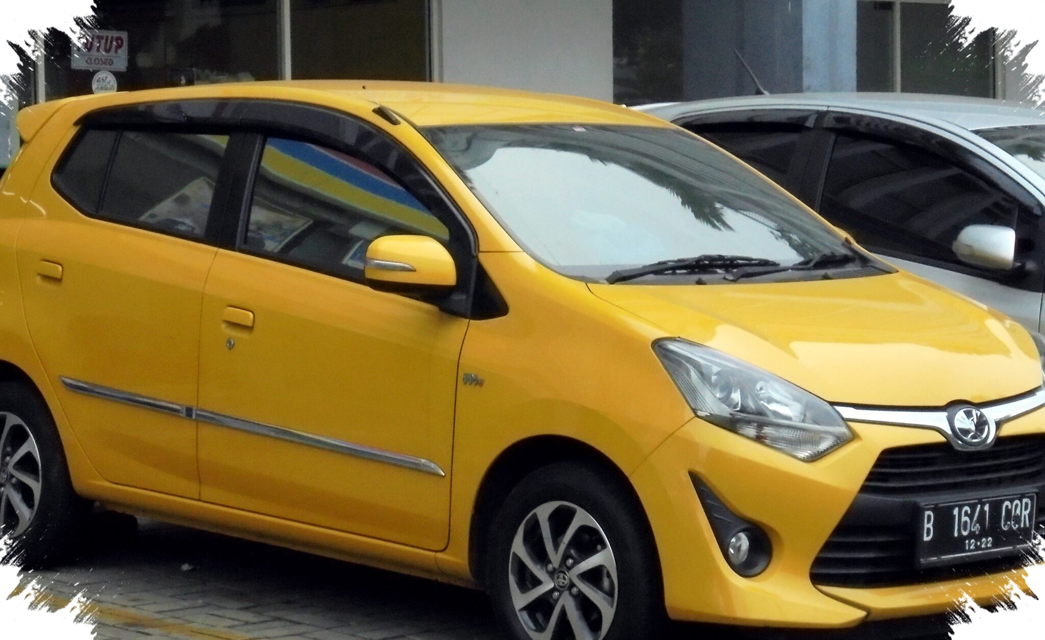 Toyota Agya Tampil Mewah Di Kelas Kecil, Irit Dan Nyaman Untuk Keluarga