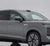 Denza N8L Terbaru, Baterai Penuh Cuma 9 Menit Dan Bertenaga 751 HP