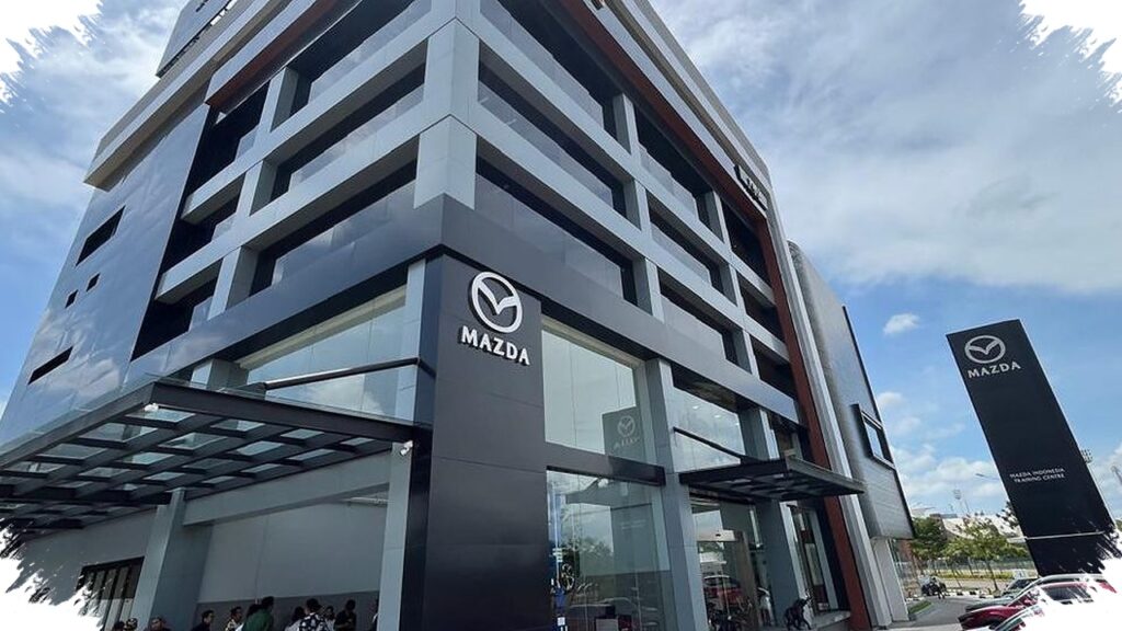 Mazda Buka Diler PIK 2 Sekaligus Training Centre Pertama, Sinyal Serius Garap Indonesia