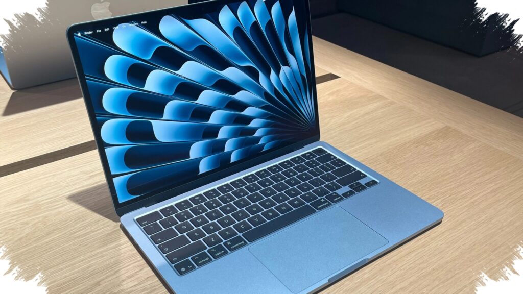 MacBook Air M5 Baru Seumur Jagung Sudah Diskon, Ada Apa dengan Langkah Apple Kali Ini?