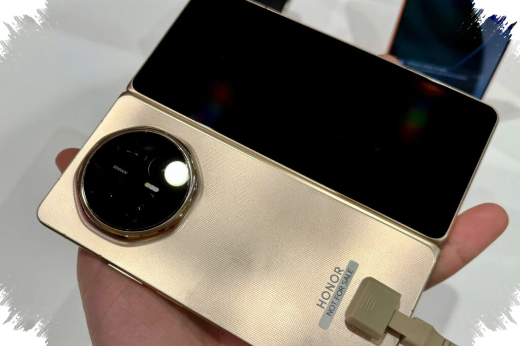 Honor Magic V6 Resmi Hadir, Kamera 200MP Dan Chitu Red Yang Paling Mewah