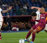 Cetak Trigol ke Gawang Pisa, Malen Bangga Disandingkan dengan Batistuta