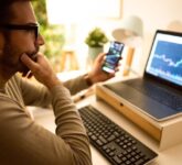 Saat Pasar Crypto Ambruk, 3 Koin Ini Justru Layak Dibeli Tanpa Ragu