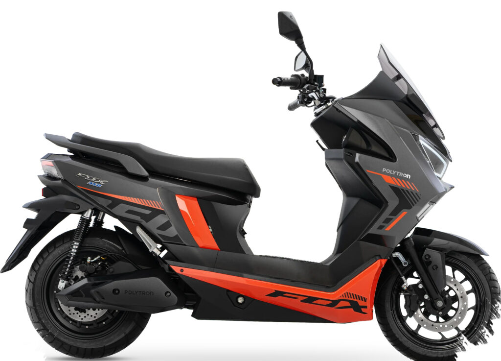 Polytron Fox 350 Cuma Rp15,5 Juta, Jarak 130 Km Ini Tampar Motor Bensin Harian