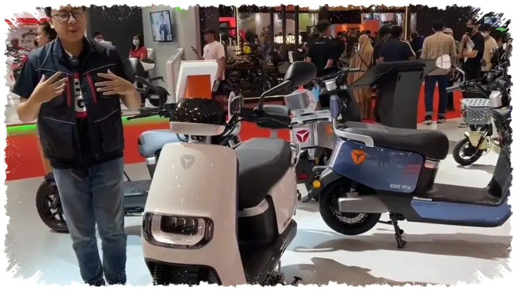 E8S Pro Rp23,9 Juta, Speknya Berani Tantang Motor Jepang di Kelas Harian?