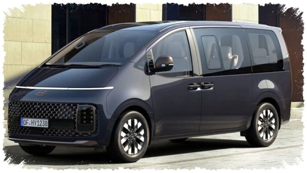 Hyundai Staria Bukan MPV Biasa, Kabinnya Rasa Lounge Jet dengan Tenaga 177 PS