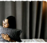 5 Tipe MBTI Paling Sering Memendam Perasaan, Mereka Terlihat Tenang Tapi Berat Di Dalam