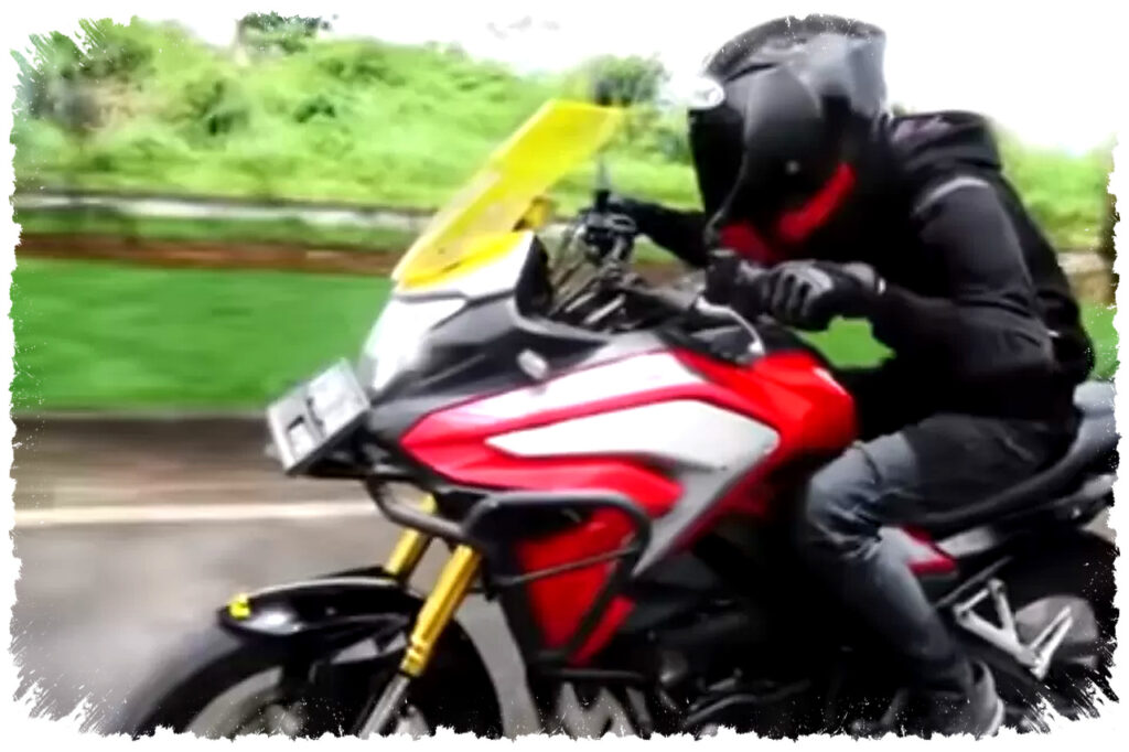 Honda CB150X, Turing Nyaman 150cc dengan Desain Adventure dan Harga Paling Masuk Akal