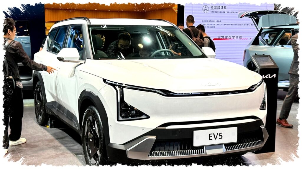 Kia Tarik 381 EV5 Di China, Layar Hijau Saat Sein Bisa Picu Bahaya!