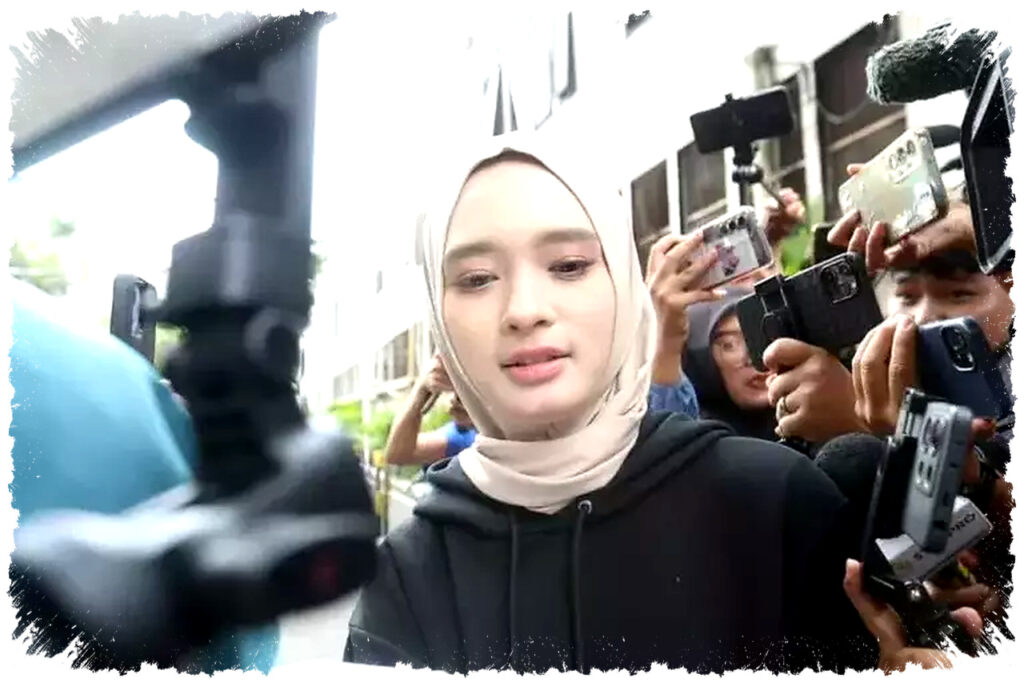 Pernikahan Siri Memukul Karier Inara Rusli, Hampir Tak Mampu Biayai Kebutuhan Anakayaan