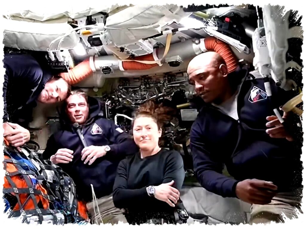 NASA Andalkan Surface, Outlook Malah Lumpuh di Luar Angkasa