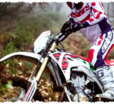 Bimota BX450 2026 Bukan Trail Biasa, Basis Kawasaki Rasa Motor Balap Italia Rp240 Juta