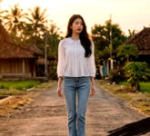 Gemini AI Ubah Jalan Desa Saat Senja Jadi Foto Sinematik, Ini Prompt yang Paling Natural Gemini AI Ubah Jalan Desa Saat Senja Jadi Foto Sinematik, Ini Prompt yang Paling Natural