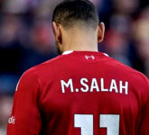 Perpisahan Salah Jadi Bahan Bakar Liverpool, Slot Tegaskan Dia Tetap Legenda Perpisahan Salah Jadi Bahan Bakar Liverpool, Slot Tegaskan Dia Tetap Legenda