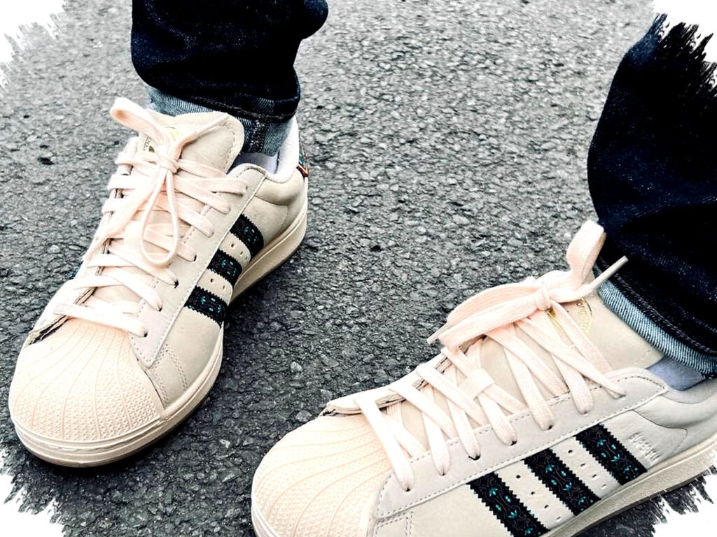 Adidas Papua Cocoknya Dipadukan Dengan Celana Panjang Apa, Pilihan Ini Paling Aman dan Paling Kuat
