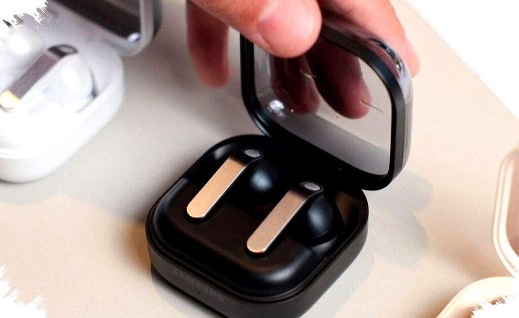 Pink Gold Eksklusif Galaxy Buds4, Cuma Dijual di Samsung Shop