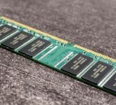 Saat Industri Mengejar AI, Harga DDR4 Meledak 8,8 Kali Lipat di 2026 Saat Industri Mengejar AI, Harga DDR4 Meledak 8,8 Kali Lipat di 2026