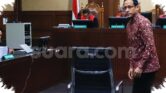 Nadiem Dituntut 18 Tahun, Bayar Rp4,8 Triliun atau Tambah 9 Tahun Nadiem Dituntut 18 Tahun, Bayar Rp4,8 Triliun atau Tambah 9 Tahun
