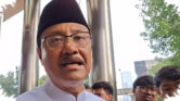 Sepatu Siswa Sekolah Rakyat Ternyata Hadiah Khofifah, Gus Ipul Buka Fakta di KPK