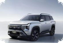 Mitsubishi Destinator dan Xforce Naik Kelas, Sentuhan Glossy Ini Bikin SUV Terlihat Lebih Mewah