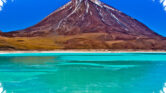 Laguna Verde Di Bolivia, Danau Hijau Cantik Yang Ternyata Beracun dan Dihindari Flamingo Laguna Verde Di Bolivia, Danau Hijau Cantik Yang Ternyata Beracun dan Dihindari Flamingo