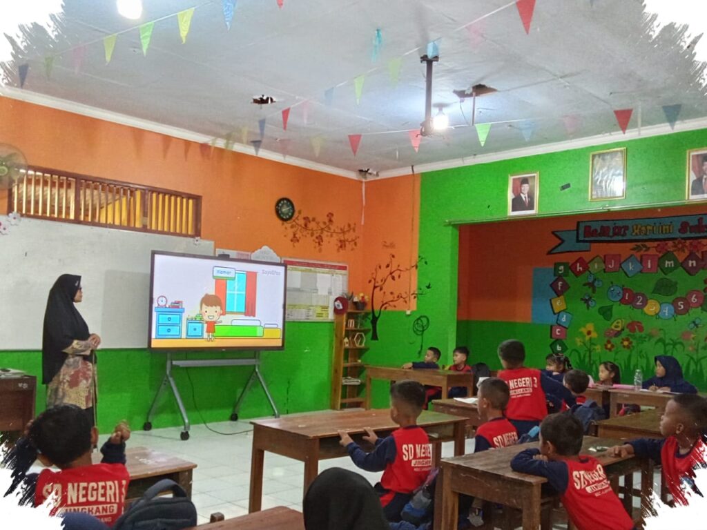 Pemerintah Siapkan Papan Digital Interaktif Untuk 3T, Guru Wajib Siap Duluan