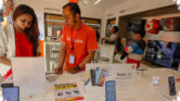 Xiaomi Dan POCO Tinjau Harga Hp, Kurs Menekan Strategi Nilai Produk