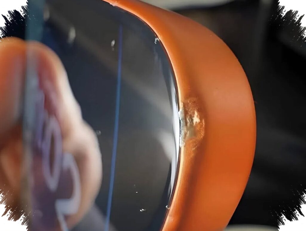 Teknisi China Restorasi Rangka iPhone 17 Pro Max yang Penyok, Hasilnya Mulus Lagi