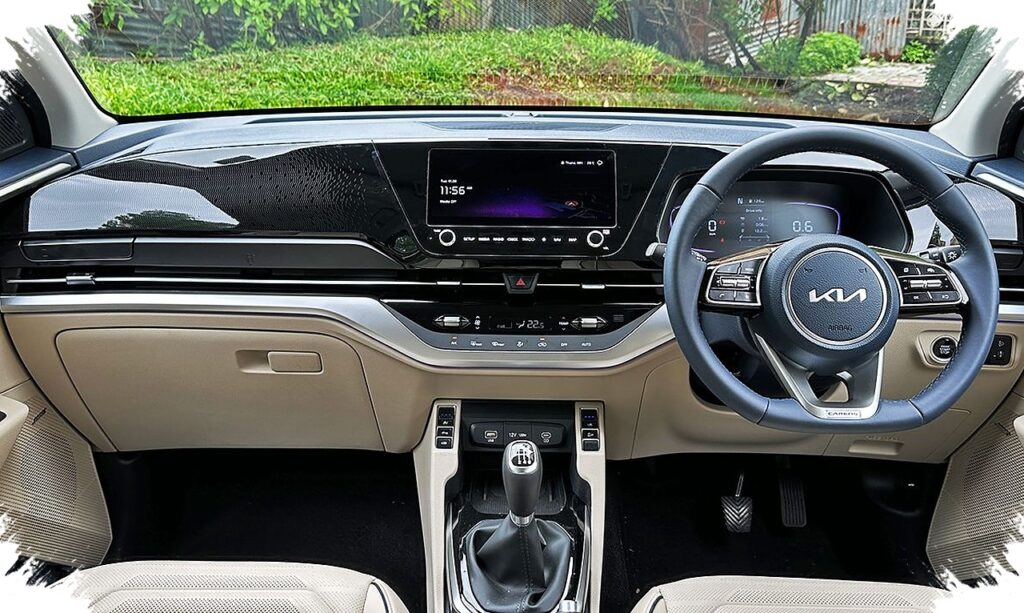 KIA Masih Percaya Girboks Manual, Carens Siap Masuk Buat Daerah Pelosok