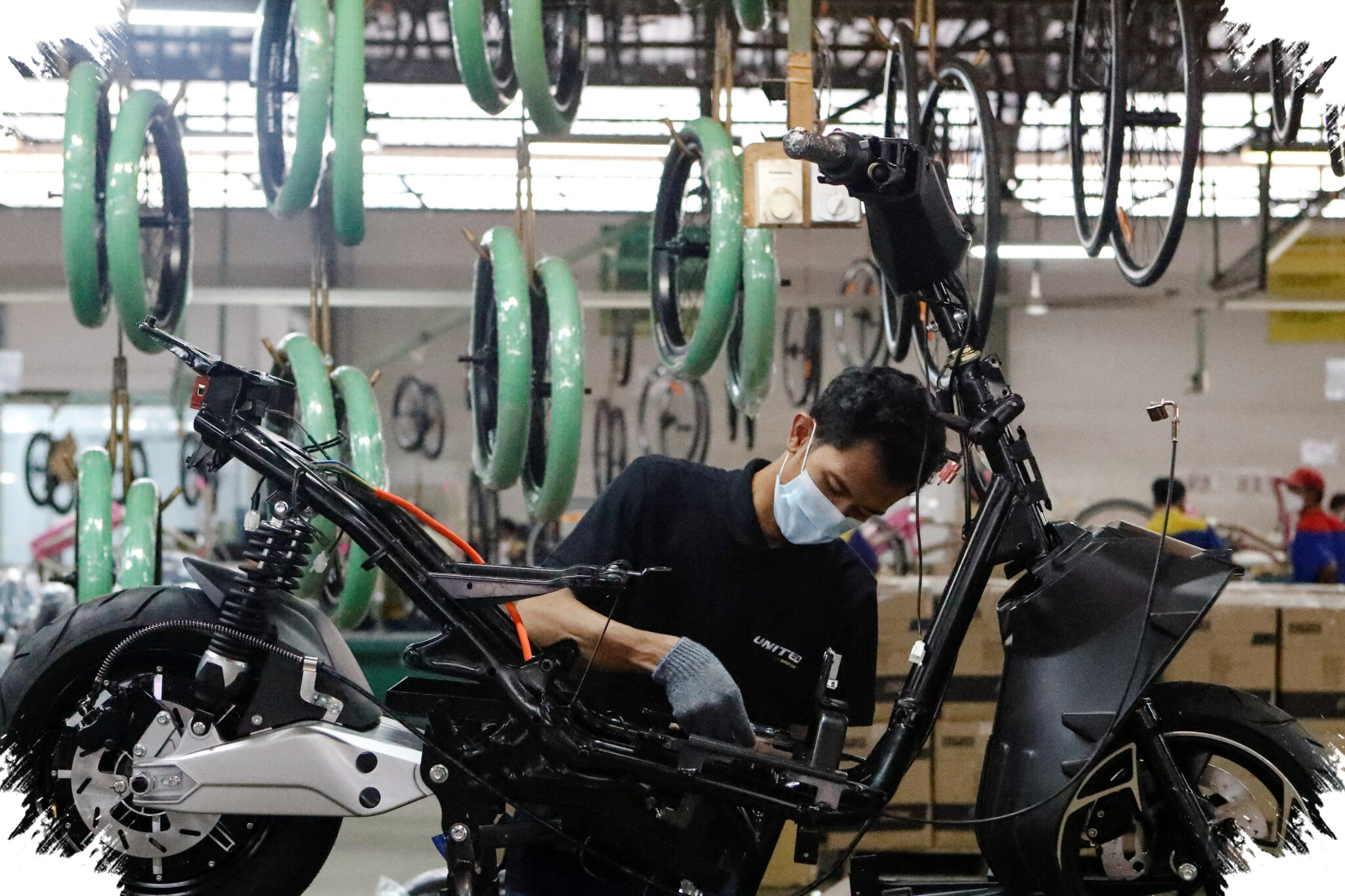 236 Ribu Motor Listrik Tertanam, Subsidi Berhenti Laju Mulai Terasa?