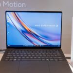 Asus ExpertBook Ultra Meluncur, Laptop Copilot+ Premium Di Bawah 1 Kg Dengan AI 50 TOPS