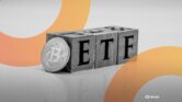 ETF Bitcoin Kuras Rp10,6 Triliun Sehari, Pemegang Jangka Panjang Menahan Jatuhnya Harga Bitcoin ETF Bitcoin Kuras Rp10,6 Triliun Sehari, Pemegang Jangka Panjang Menahan Jatuhnya Harga Bitcoin