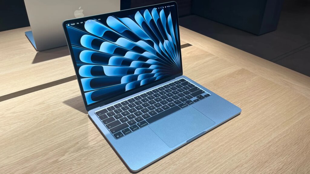 MacBook Air M5 Masuk Indonesia Harga Rp 20 Jutaan Dengan SSD Dasar macbook-air-m5-masuk-indonesia-harga-rp-20-jutaan-dengan-ssd-dasar