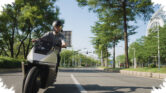Omoway Omo-X Tak Cuma Futuristik, Jarak Tempuh 260 Km dan Self-Balance Siap Usik Rival