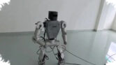 Robot Humanoid Sub-3 Juta Ini Mengincar Lab Developer, Bukan Mainan Meja