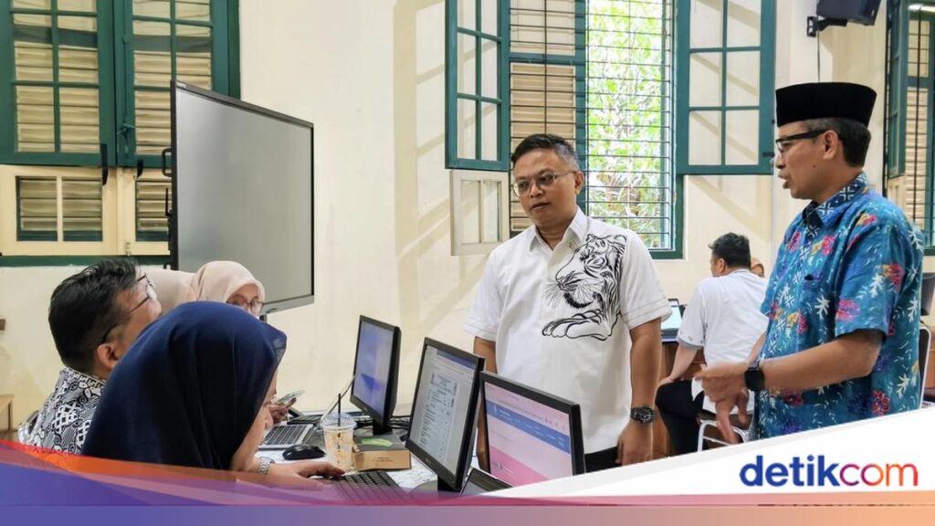 DPRD Jabar Soroti Error Aplikasi SPMB Sekolah Maung, Sistem Siap Belum?