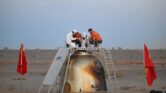 Kapsul Shenzhou-22 Sukses Mendarat, Tiga Astronaut China Kembali ke Bumi dalam Kondisi Baik