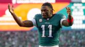 A.J. Brown Pindah Ke Patriots, Mengapa Pertukaran Dengan Eagles Ini Masuk Akal? A.J. Brown Pindah Ke Patriots, Mengapa Pertukaran Dengan Eagles Ini Masuk Akal?